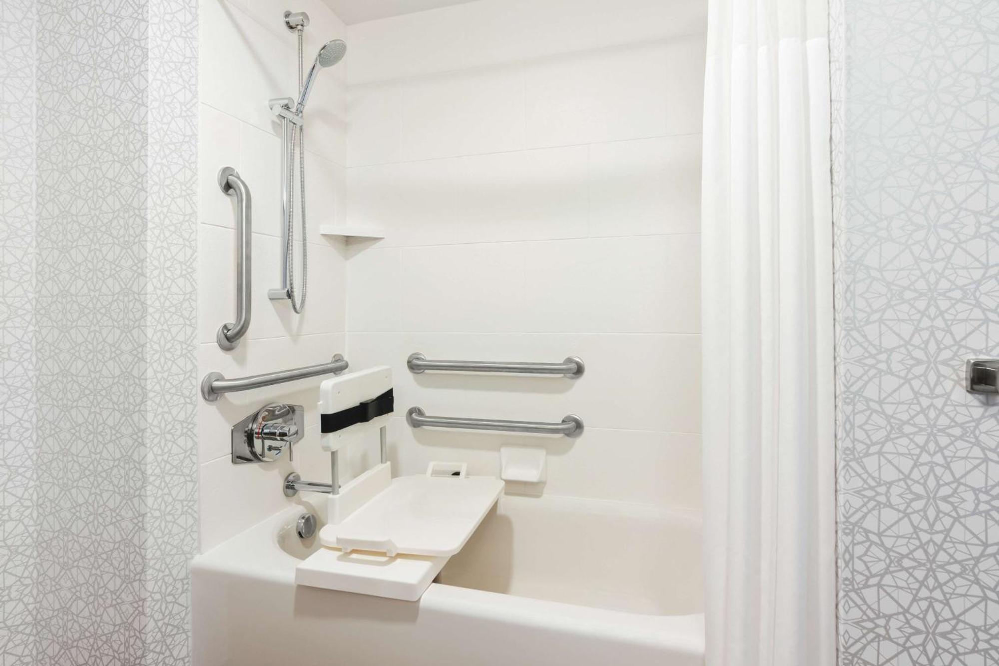 Hampton Inn Bellingham Airport, Wa Экстерьер фото